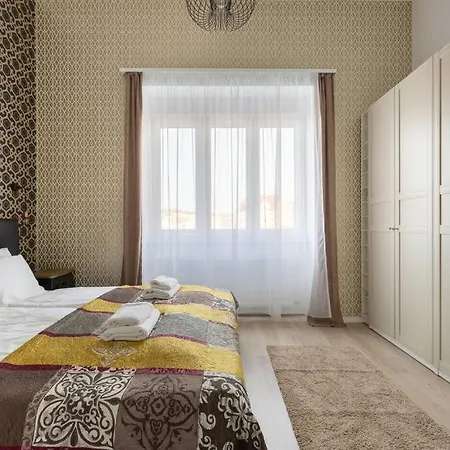 شقة Swan In The Buda Castle Area 2br/balcony *