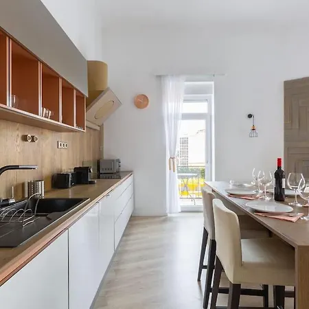 Swan In The Buda Castle Area 2br/balcony * Budapešť