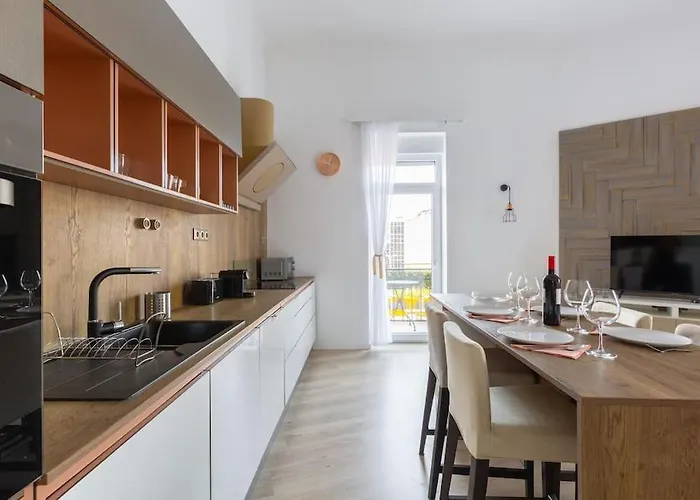 Swan In The Buda Castle Area 2br/balcony * Budapeste