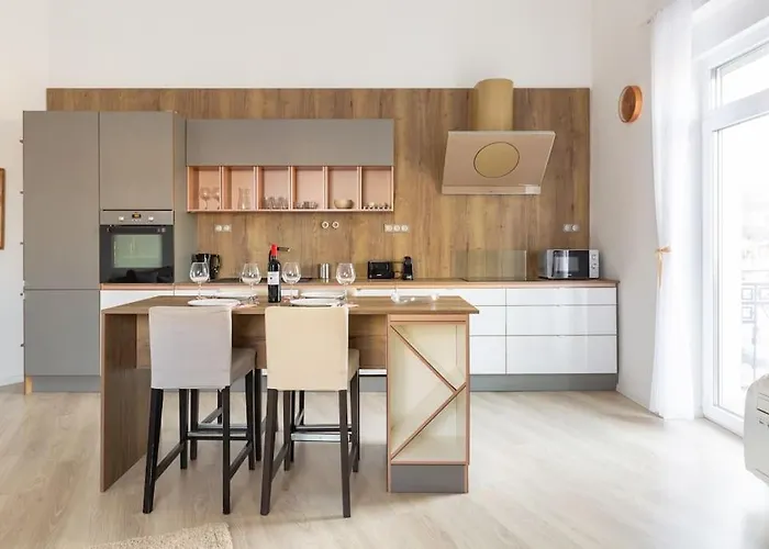 Swan In The Buda Castle Area 2br/balcony Apartamento