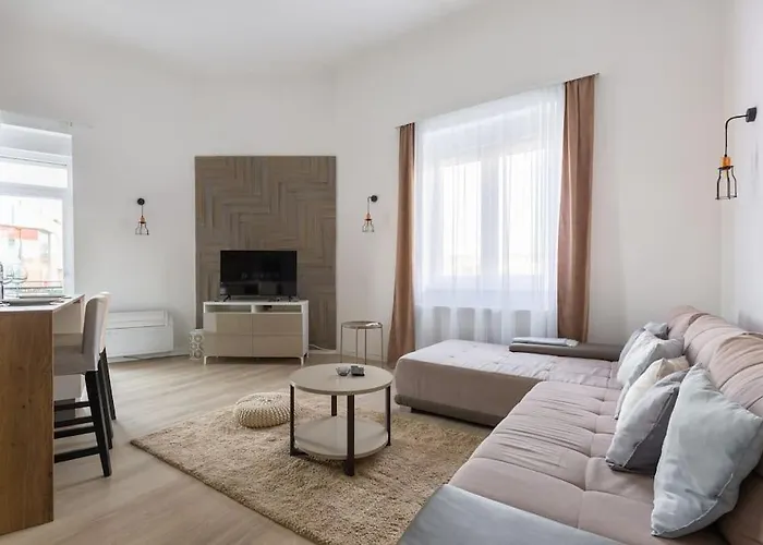 Swan In The Buda Castle Area 2br/balcony Apartamento *